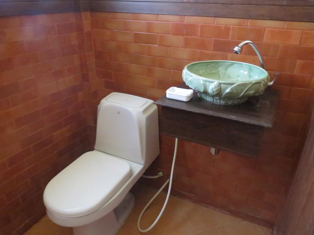 Baanlek Home Stay Chiang Mai Bagian luar foto