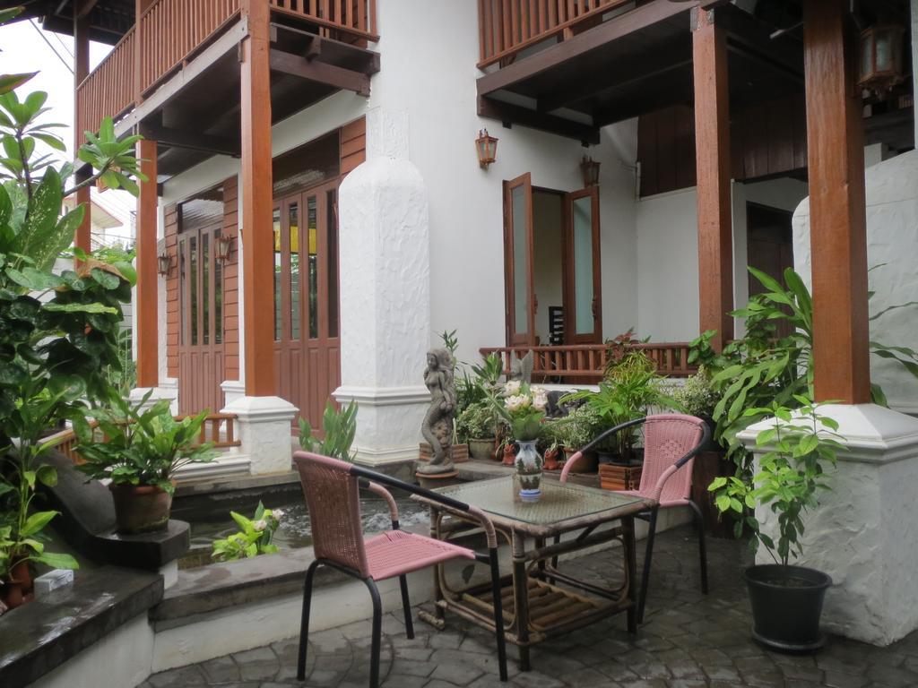 Baanlek Home Stay Chiang Mai Bagian luar foto