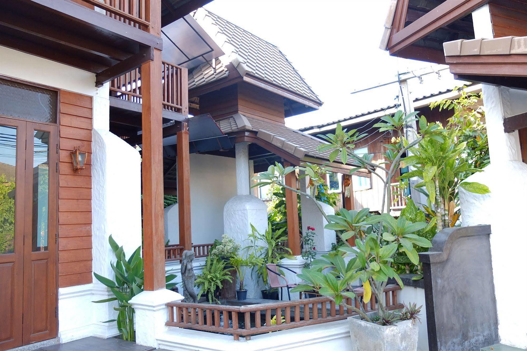 Baanlek Home Stay Chiang Mai Bagian luar foto