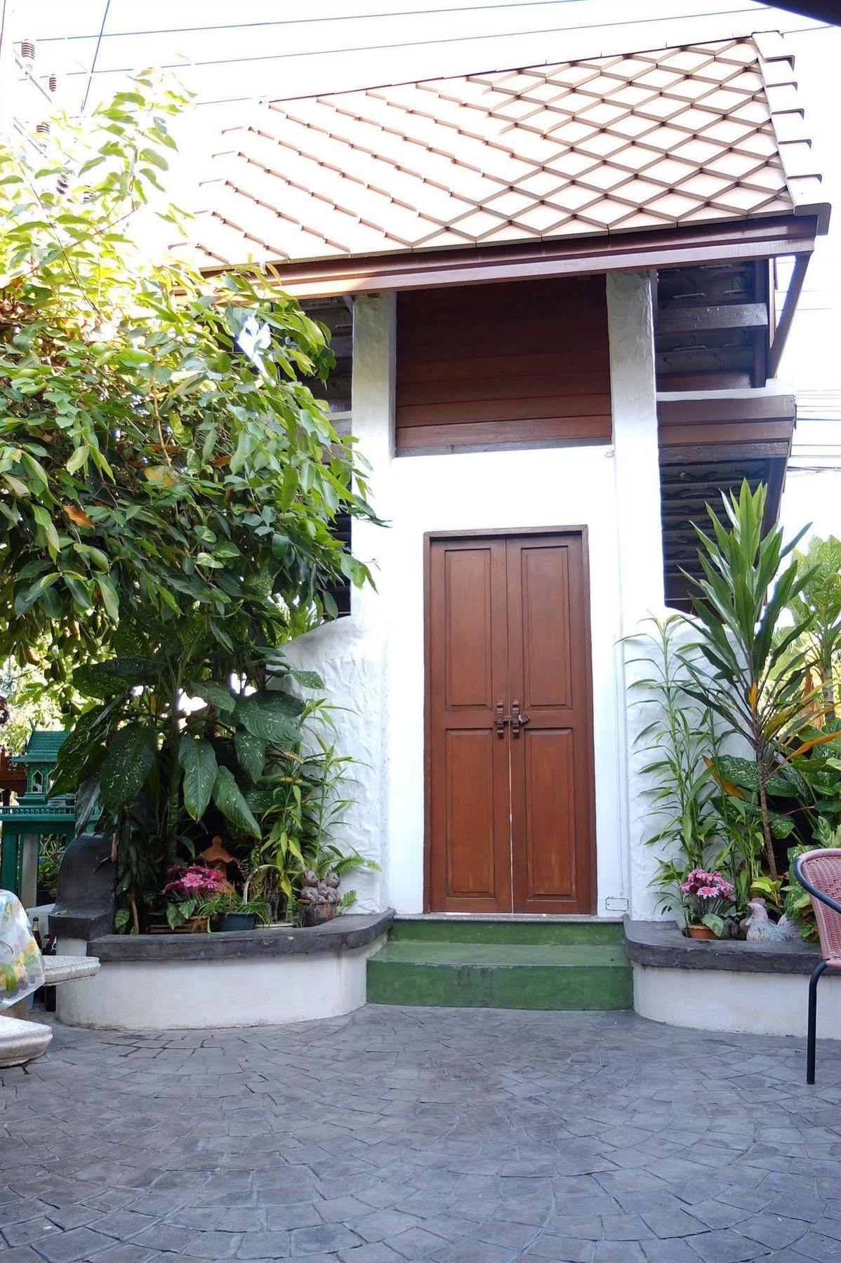 Baanlek Home Stay Chiang Mai Bagian luar foto