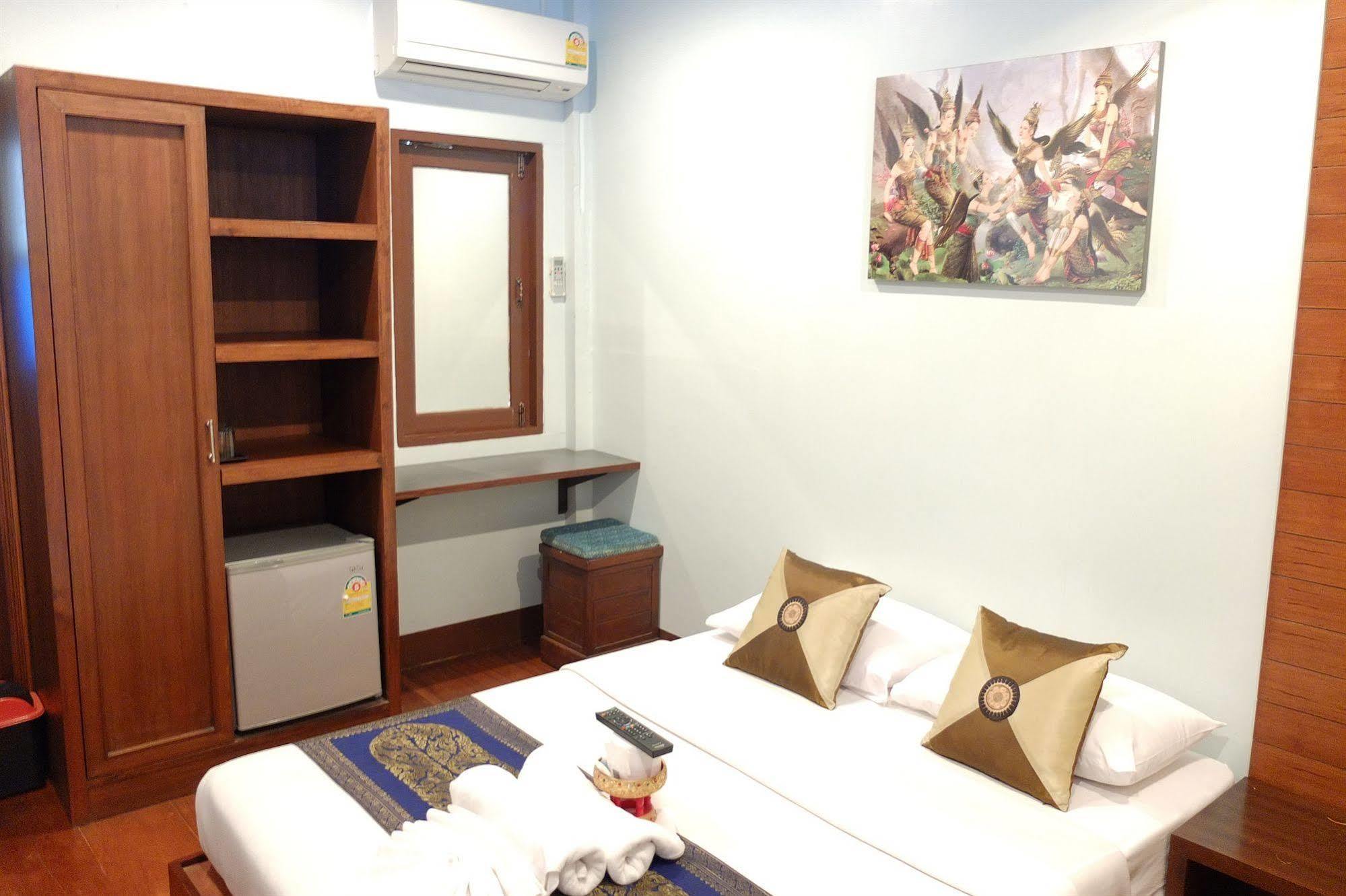 Baanlek Home Stay Chiang Mai Bagian luar foto