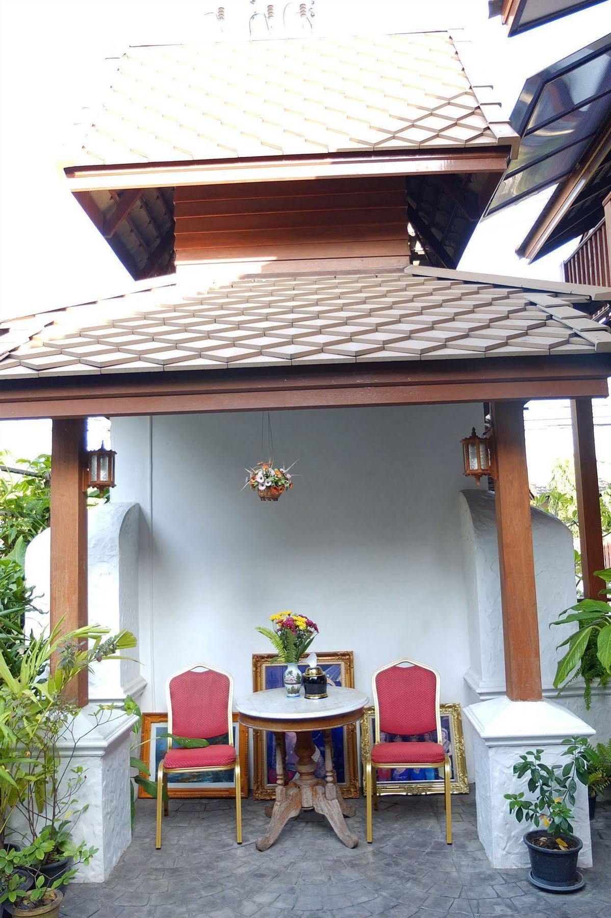 Baanlek Home Stay Chiang Mai Bagian luar foto