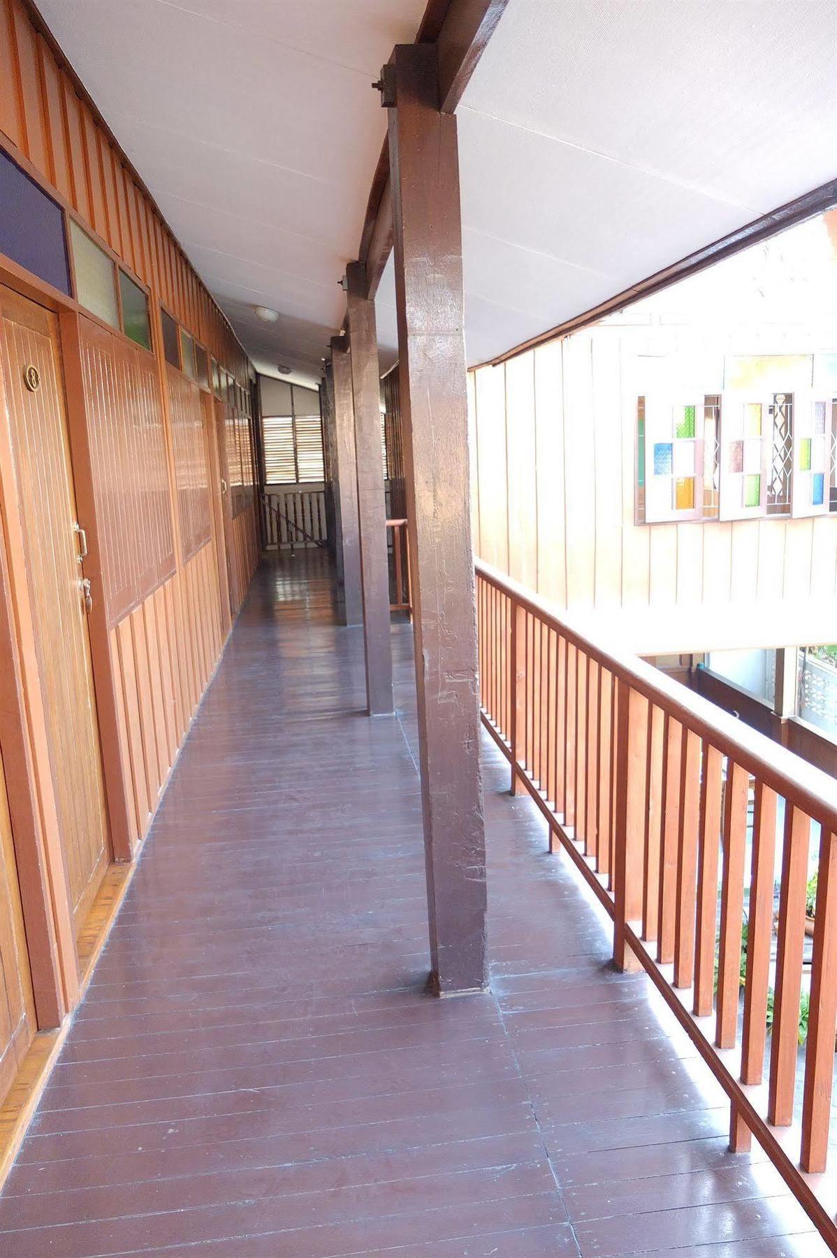 Baanlek Home Stay Chiang Mai Bagian luar foto